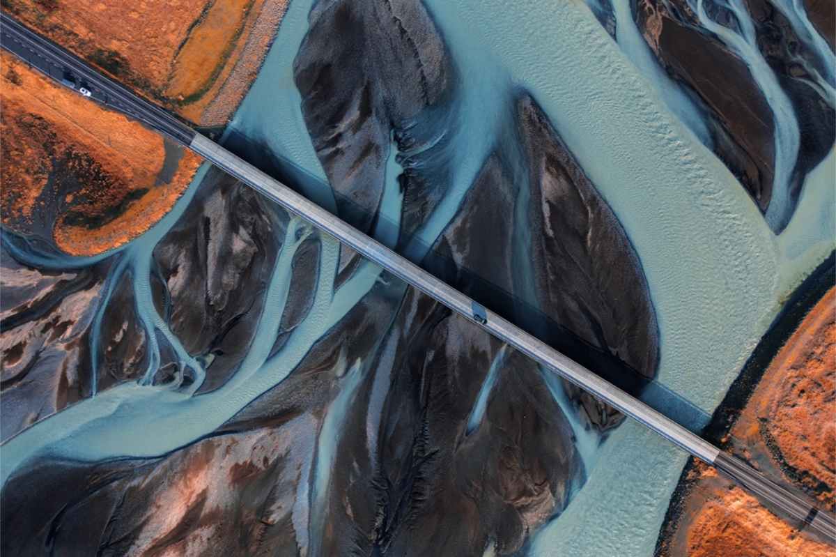 Bridge crossing Iceland´s rivers in autumn