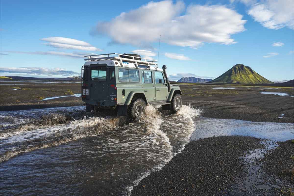 What to know about Iceland´s Highlands 4x4 Jeep crossing a river in Iceland´s highlands