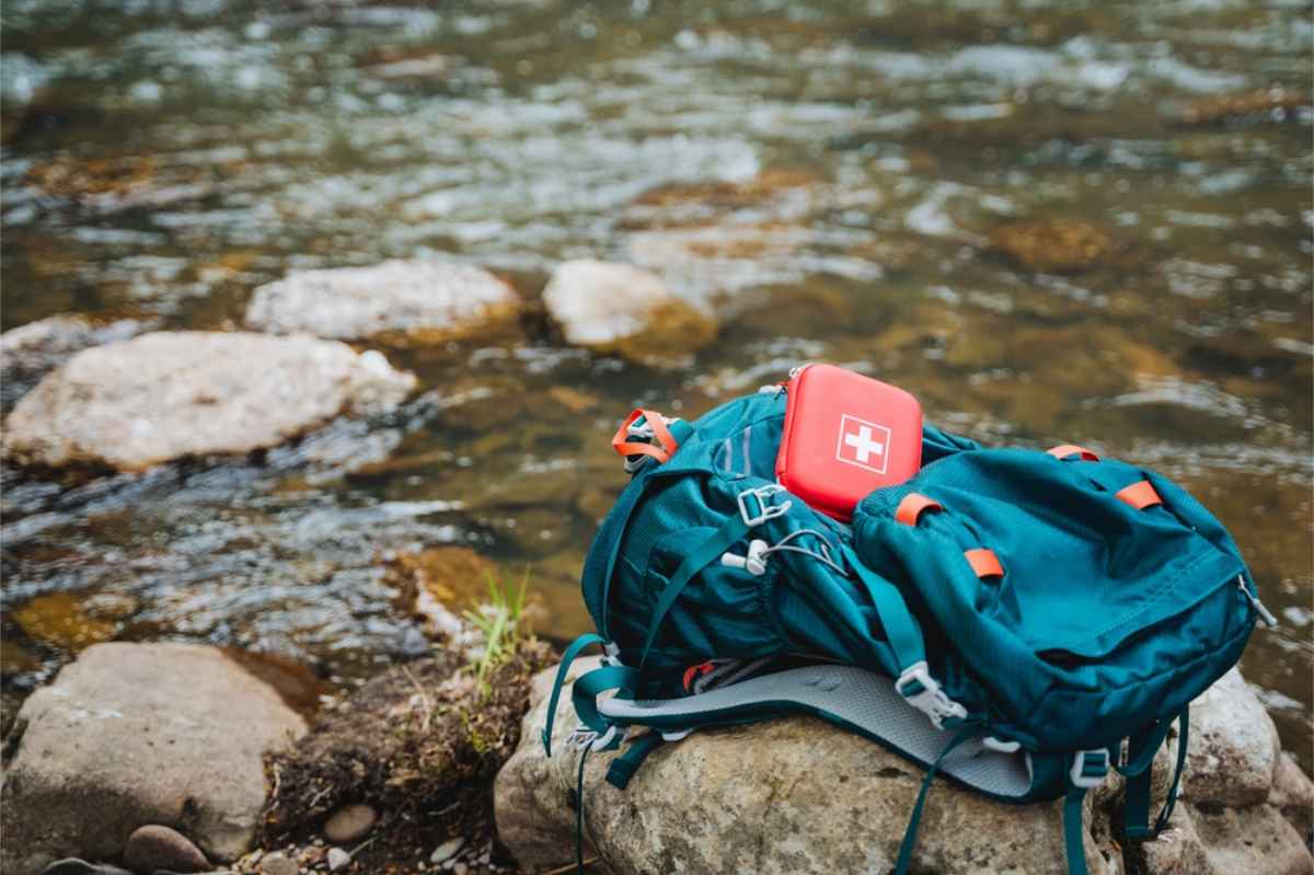 Backpack with first aid kit 